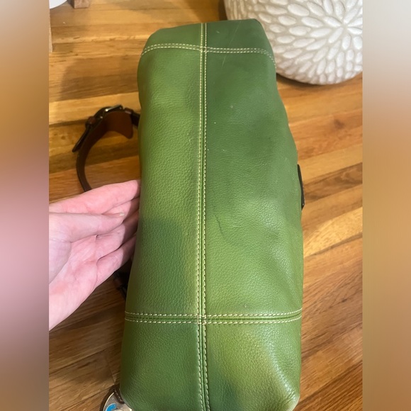 EUC Vintage Dooney & Bourke Hobo Whipstitch Leather Shoulder Handbag Apple Green - Picture 7 of 11